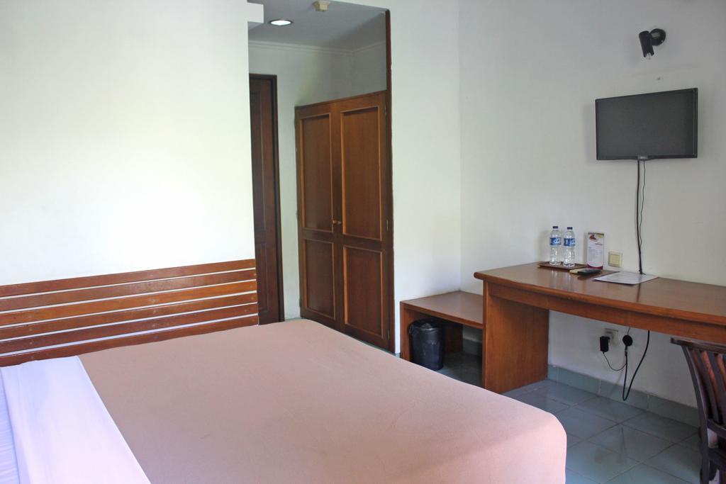 Hotel Winotosastro Garden Yogyakarta Ngoại thất bức ảnh
